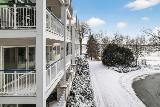 $549,000 | 5009 Lake Avenue, Unit 201, White Bear Lake, MN 55110