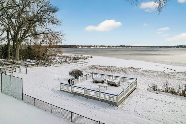 $549,000 | 5009 Lake Avenue, Unit 201, White Bear Lake, MN 55110