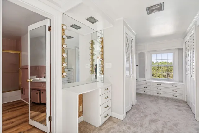 $1,320,000 | 328 Blackstrap Road, Falmouth, ME 04105