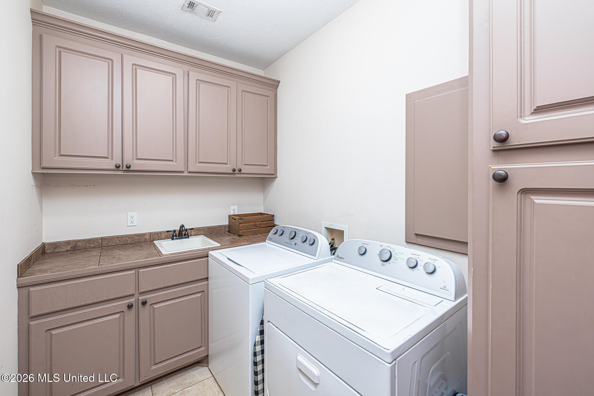 112 Porter Ridge Canton, MS 39046 - Photo 20 of 38 1R4A7735