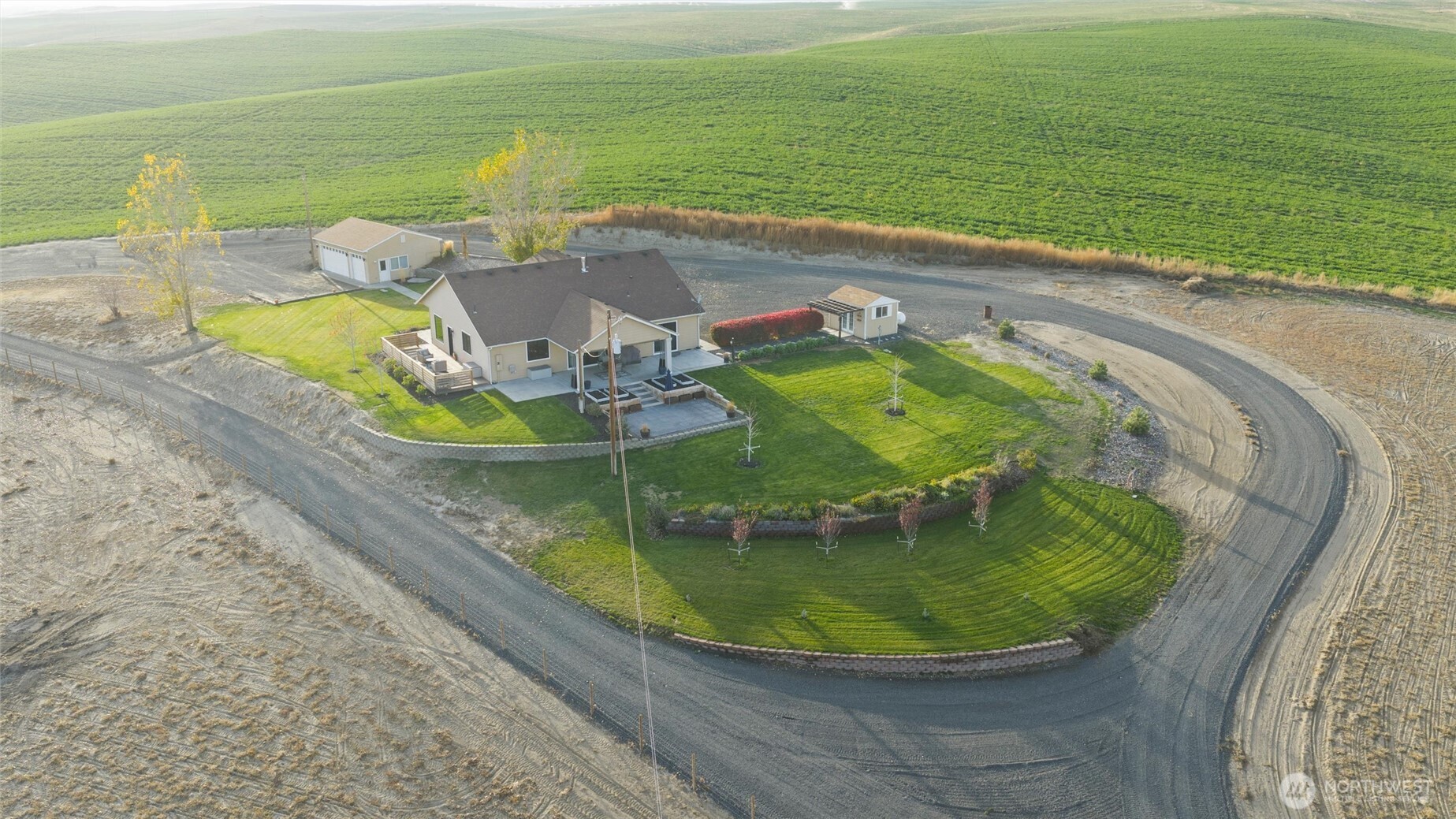 1279 Woodward Canyon Road Touchet, WA 99360 - Photo 4 of 35 a view of a swimming pool with an ocean view