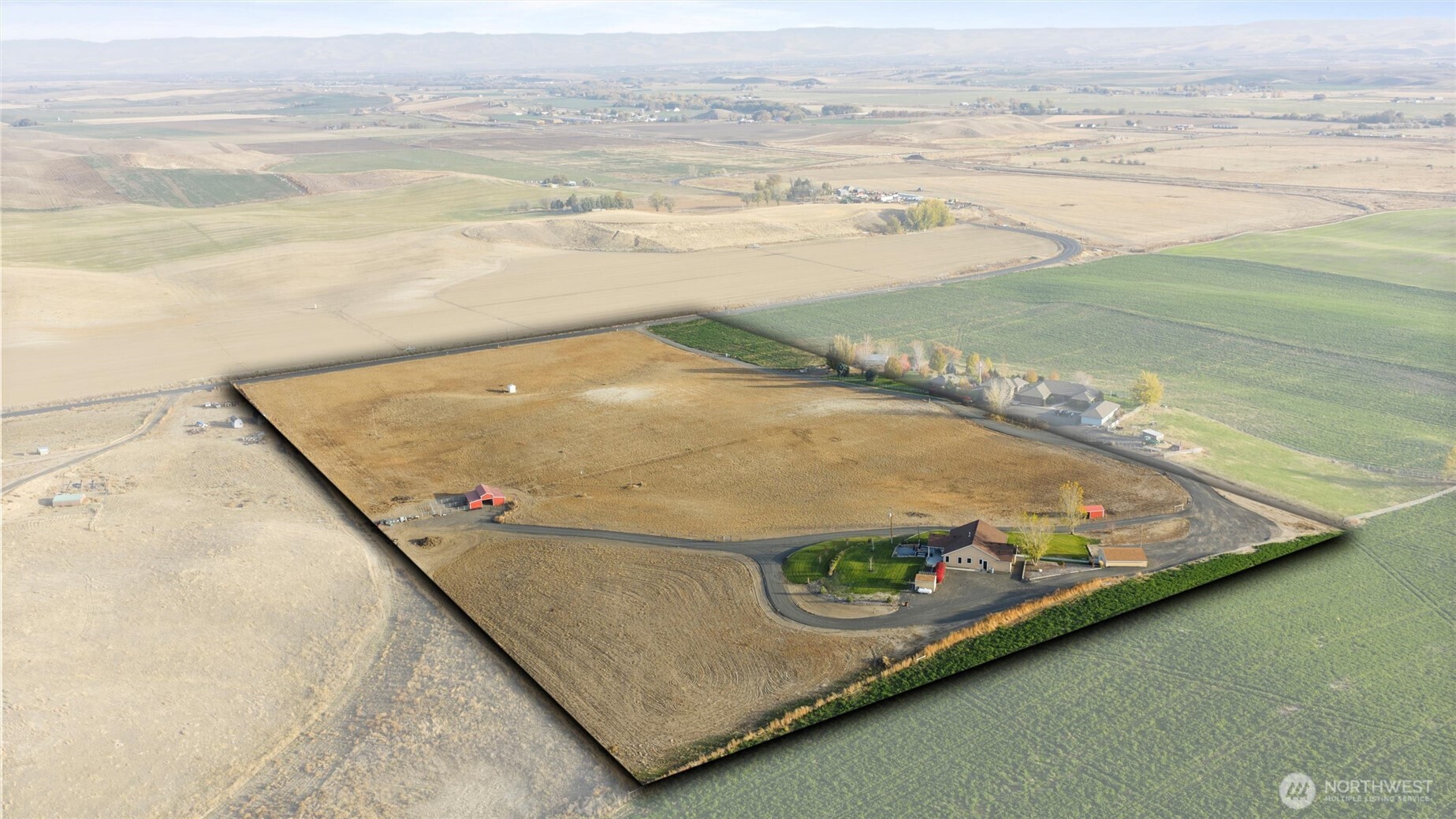 1279 Woodward Canyon Road Touchet, WA 99360 - Photo 5 of 35 a view of an ocean and beach