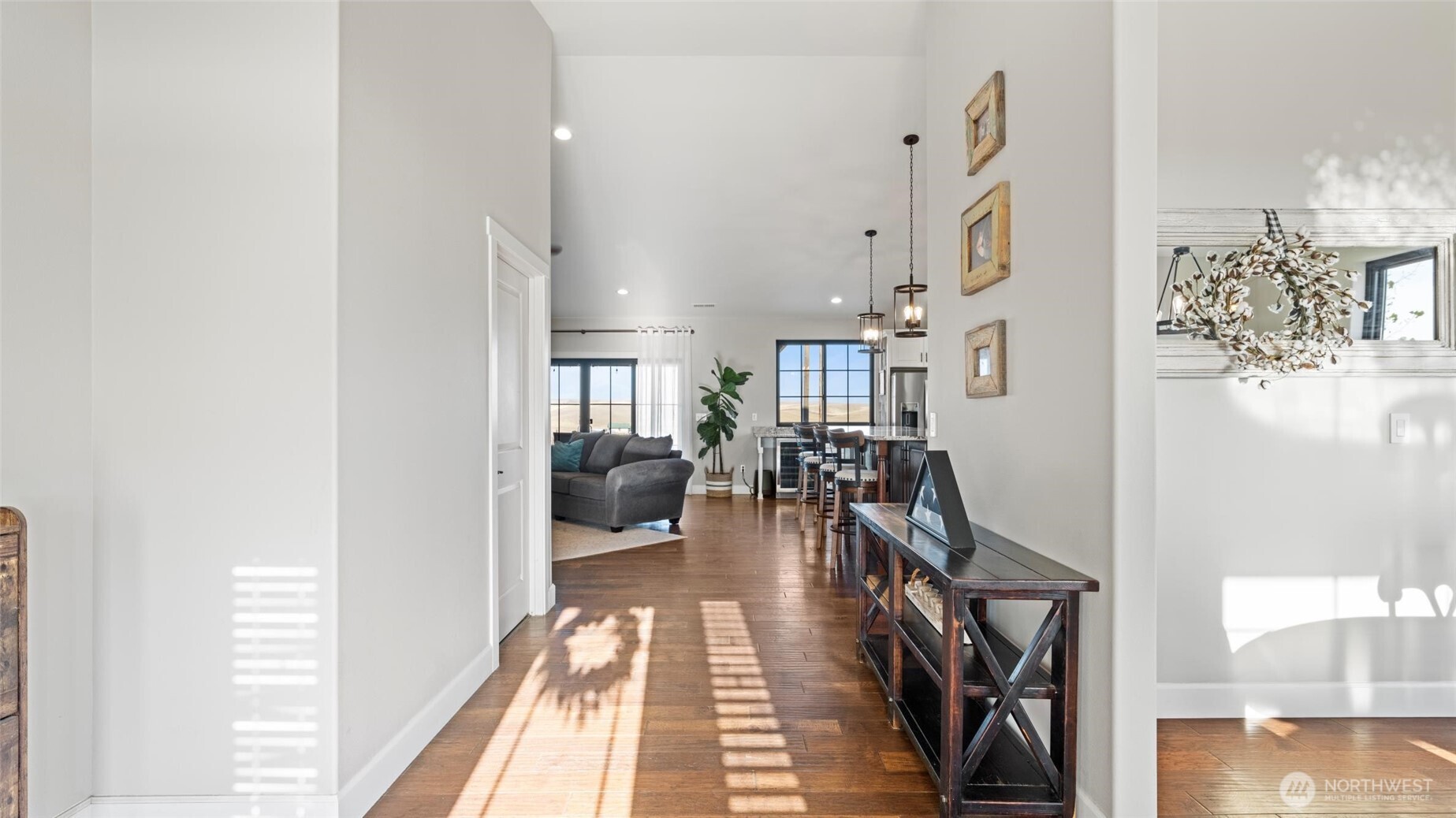 1279 Woodward Canyon Road Touchet, WA 99360 - Photo 9 of 35 a very nice looking room with many windows