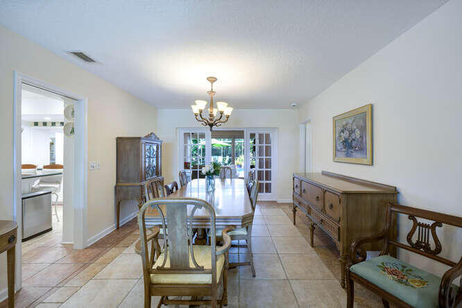 137 Gulfstream Road North Palm Beach, FL 33408 - Photo 12 of 68 Formal Dining Room