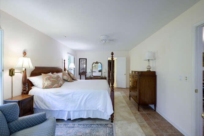 137 Gulfstream Road North Palm Beach, FL 33408 - Photo 21 of 68 Primary Bedroom