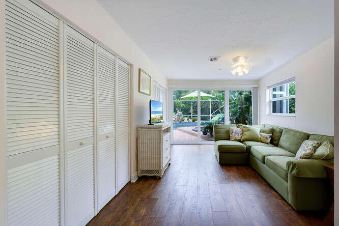 137 Gulfstream Road North Palm Beach, FL 33408 - Photo 22 of 68 Sitting Room/Primary Bedroom