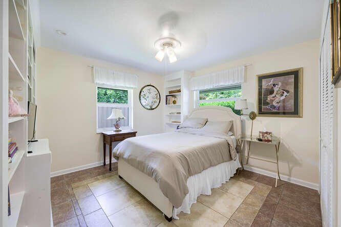 137 Gulfstream Road North Palm Beach, FL 33408 - Photo 25 of 68 Guest Bedroom 2