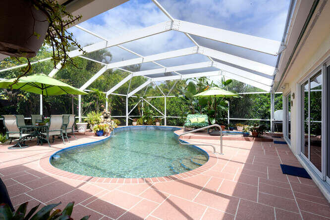 137 Gulfstream Road North Palm Beach, FL 33408 - Photo 31 of 68 Patio