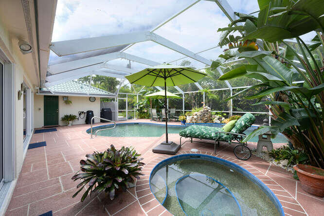 137 Gulfstream Road North Palm Beach, FL 33408 - Photo 32 of 68 Spa / Pool
