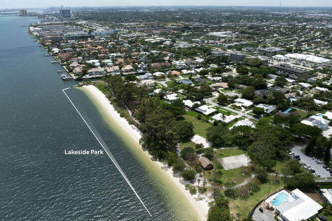 137 Gulfstream Road North Palm Beach, FL 33408 - Photo 53 of 68 Lakeside Park Aerial