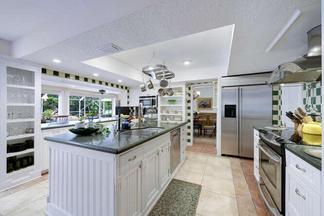 137 Gulfstream Road North Palm Beach, FL 33408 - Photo 9 of 68 Kitchen