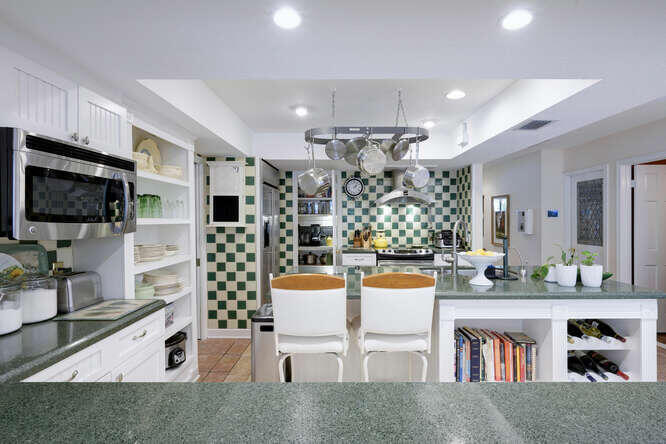 137 Gulfstream Road North Palm Beach, FL 33408 - Photo 10 of 68 Kitchen
