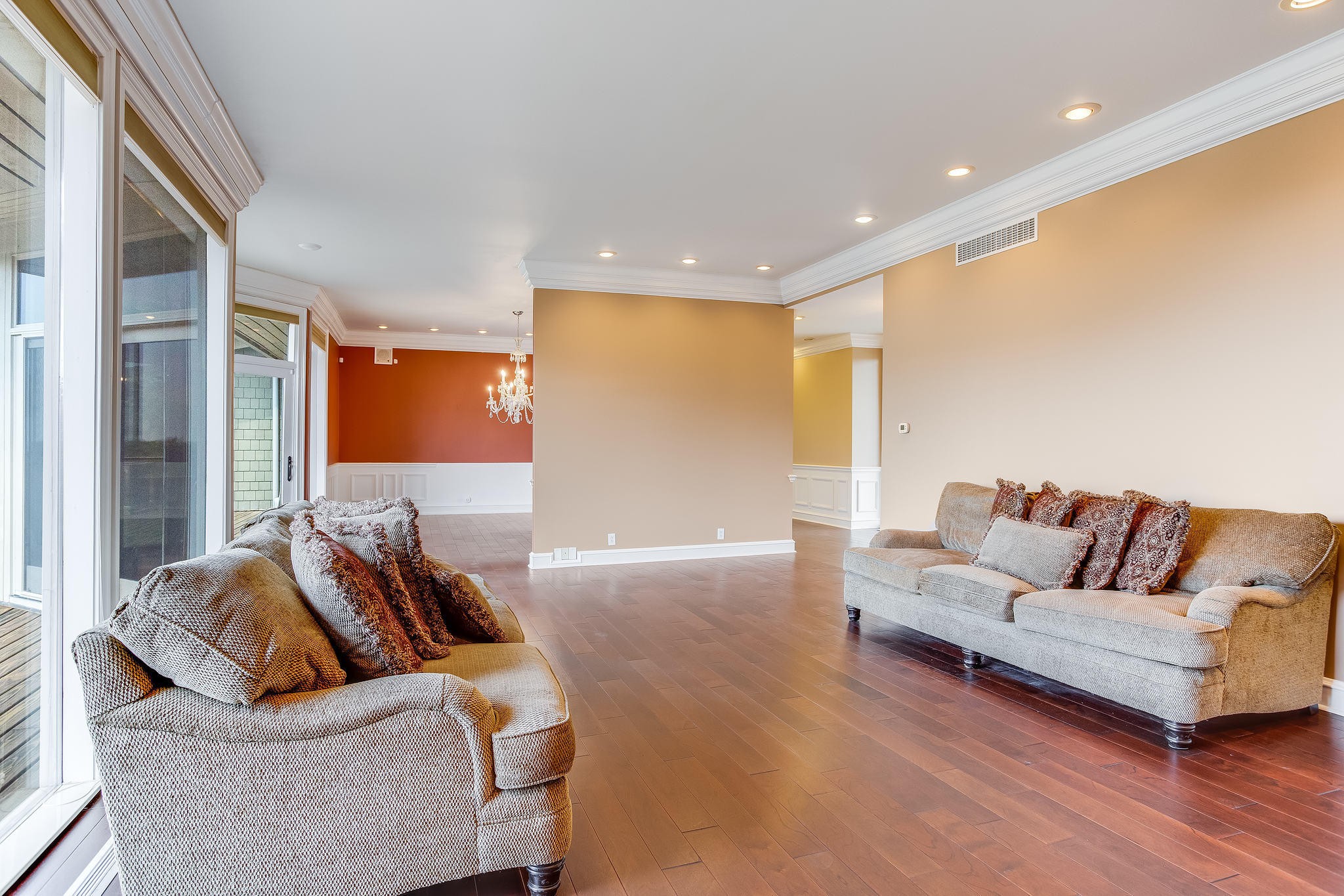 601 Self Hollow Road Rockford, TN 37853 - Photo 31 of 40 a living room with furniture and a flat screen tv