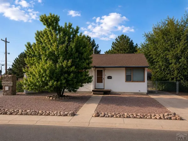 $155,500 | 3003 Baystate Avenue, Pueblo, CO 81005