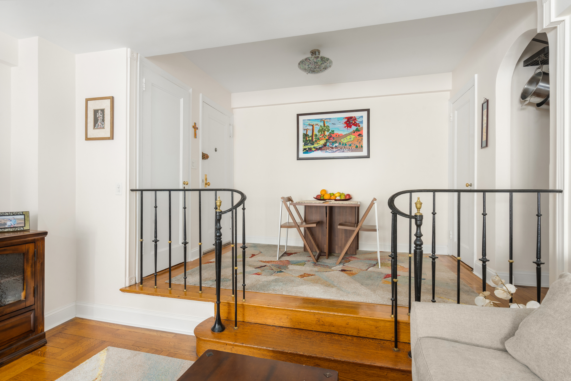 235 East 73rd Street, Unit 2H Manhattan, NY 10021 - Photo 2 of 7