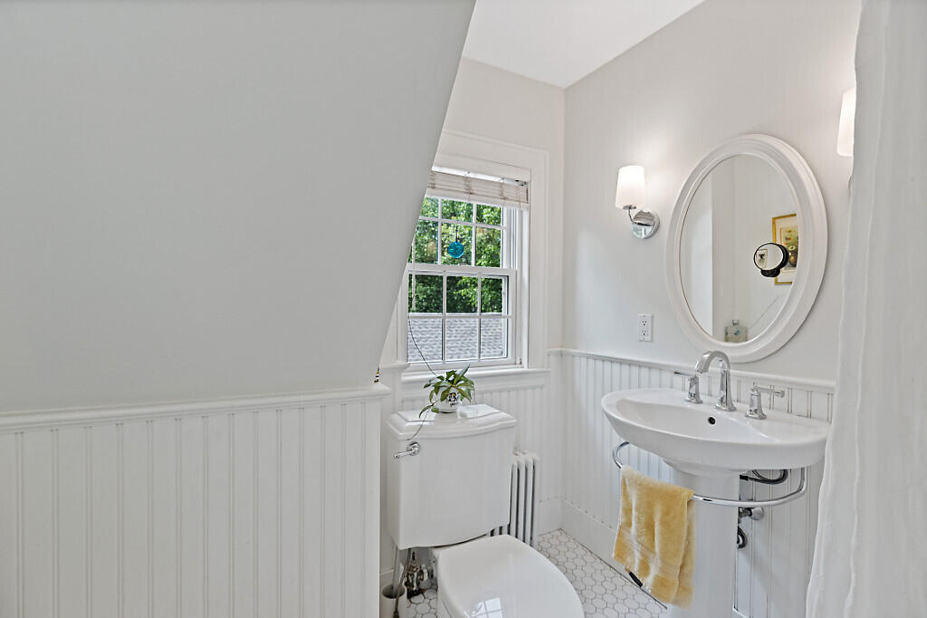 38 Johnson Road Falmouth, ME 04105 - Photo 32 of 73 22_BP5A4634_DxO_mls