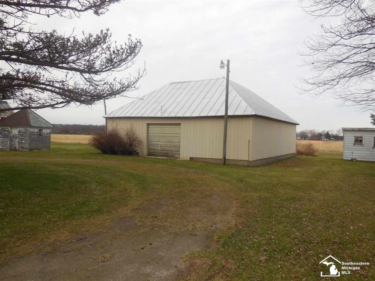 8030 Todd Road Temperance, MI 48182 - Photo 9 of 24