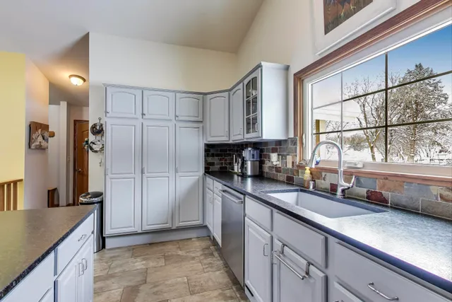 $635,000 | W312S8869 Cherokee Pass, Mukwonago, WI 53149