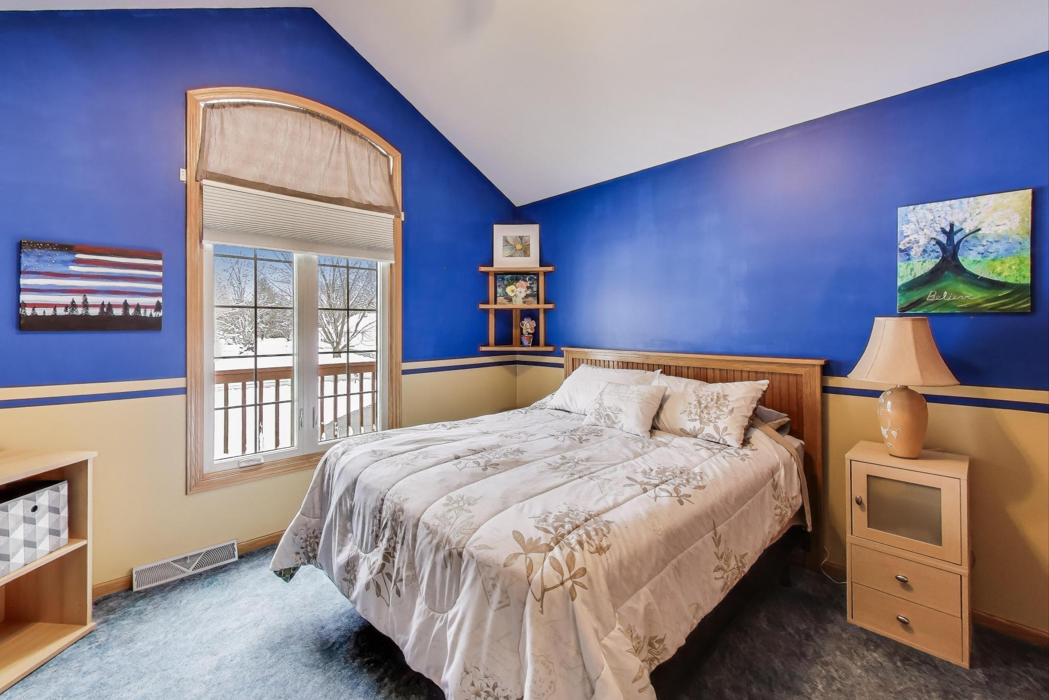 W312S8869 Cherokee Pass Mukwonago, WI 53149 - Photo 27 of 75 Bedroom 2 main floor