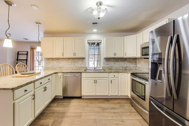 $635,000 | W312S8869 Cherokee Pass, Mukwonago, WI 53149