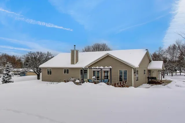 $635,000 | W312S8869 Cherokee Pass, Mukwonago, WI 53149