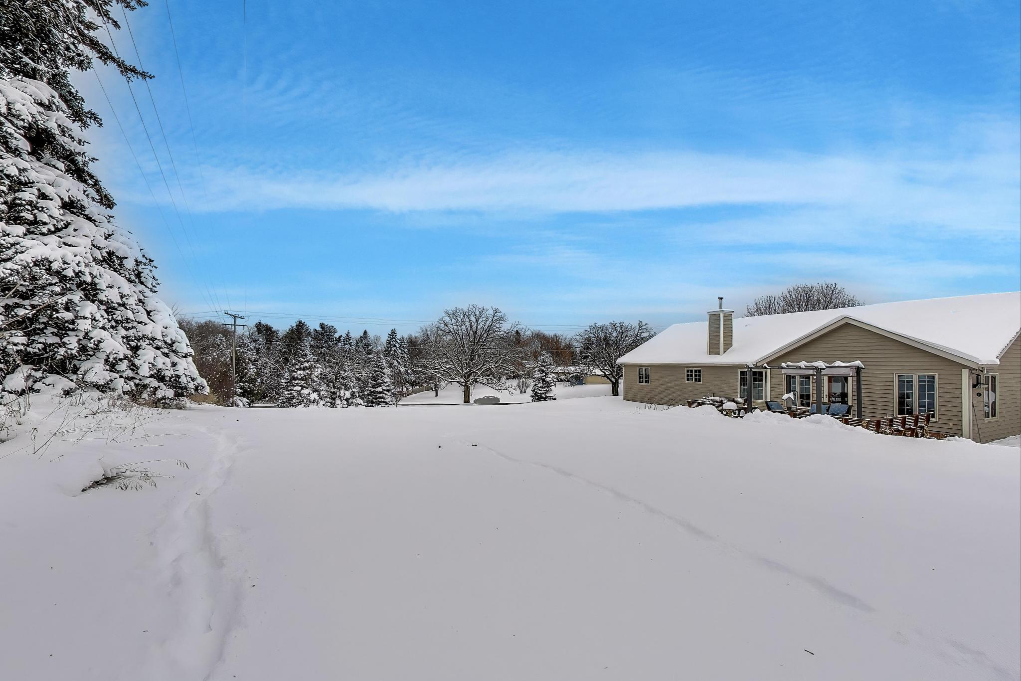 W312S8869 Cherokee Pass Mukwonago, WI 53149 - Photo 67 of 75 View of yard looking east.