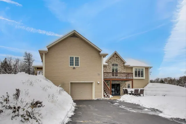 $635,000 | W312S8869 Cherokee Pass, Mukwonago, WI 53149