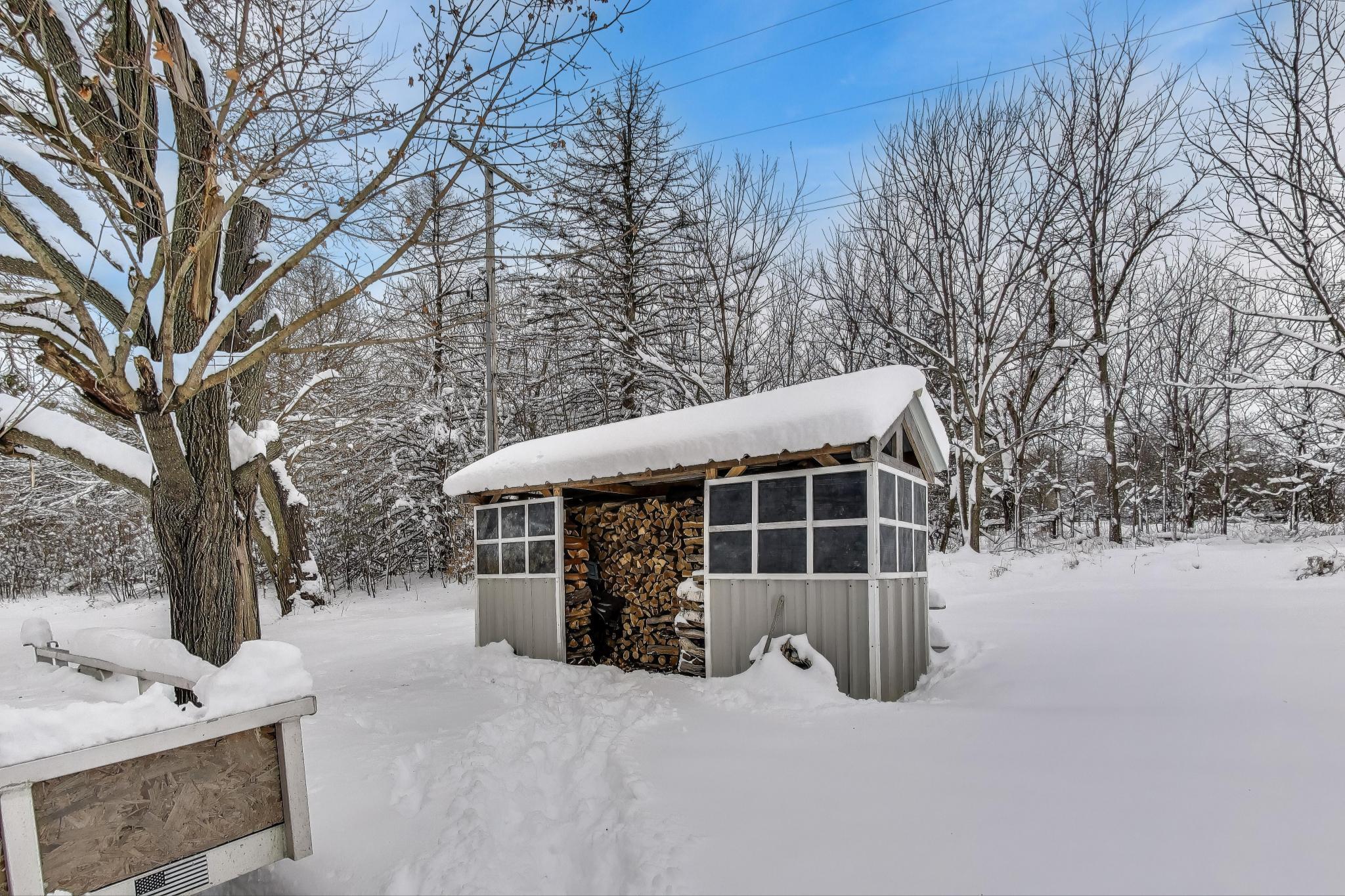 W312S8869 Cherokee Pass Mukwonago, WI 53149 - Photo 69 of 75 Wood shed