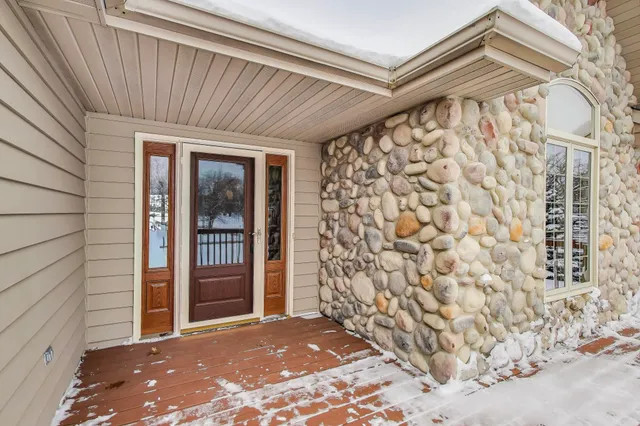 $635,000 | W312S8869 Cherokee Pass, Mukwonago, WI 53149