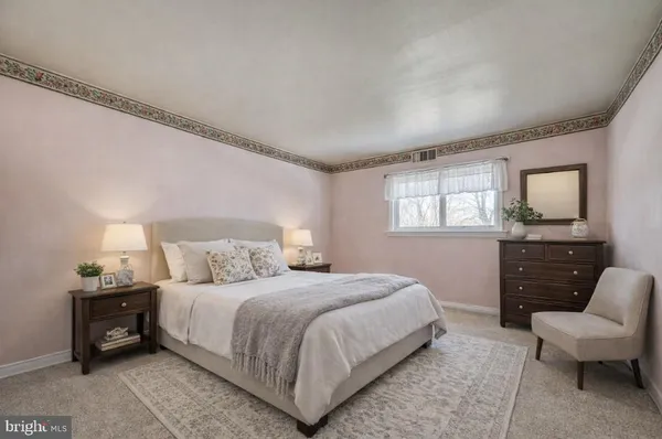 $280,000 | 1518 Manley Road, Unit B11, West Chester, PA 19382