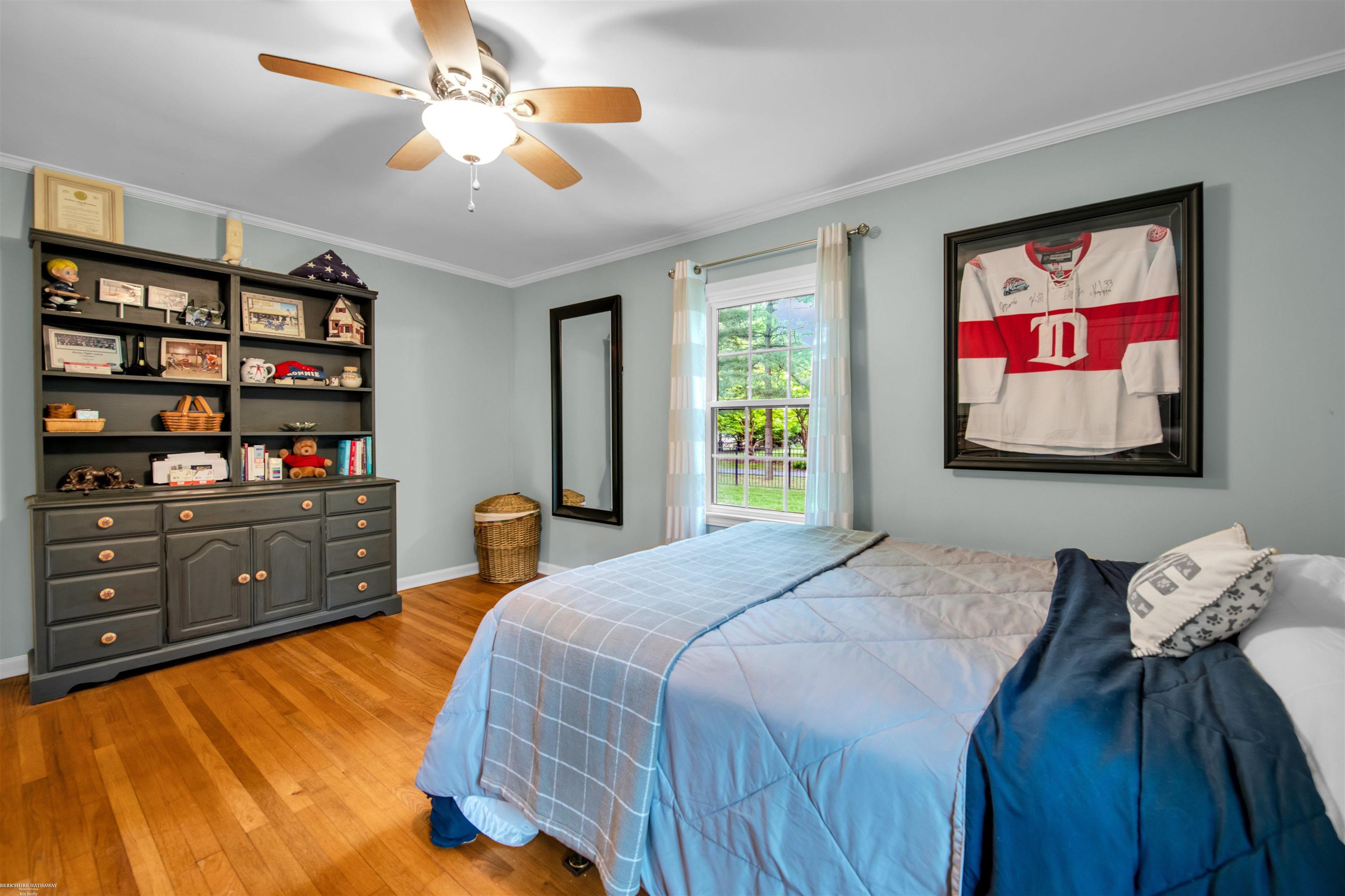 277 West Gates Street Romeo, MI 48065 - Photo 13 of 49 50177405-29939124-dd40-4afb-ad6f-1c1a79a36f62.JPG