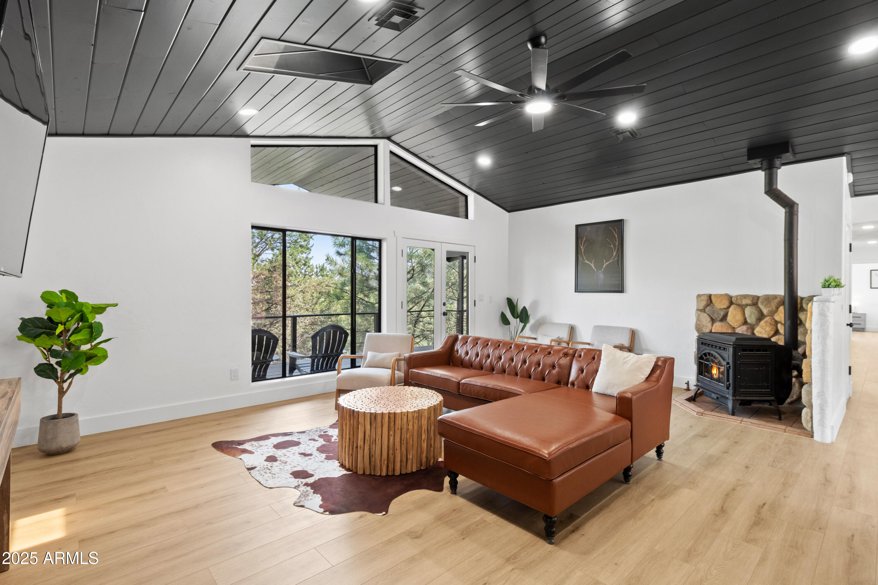 630 Vernon County Road Vernon, AZ 85940 - Photo 1 of 25 630 CR 3144 Vacation Rental (8)