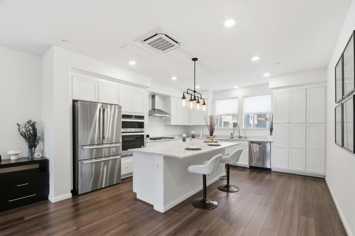 6709 Magnetic Loop San Jose, CA 95119 - Photo 3 of 54