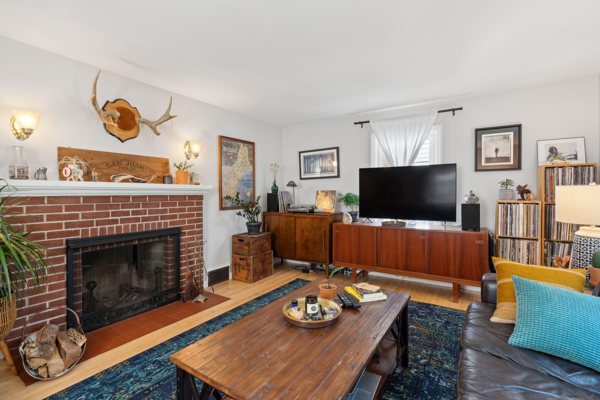 44 Raymond Road Portland, ME 04102 - Photo 4 of 23 13_DSC07159
