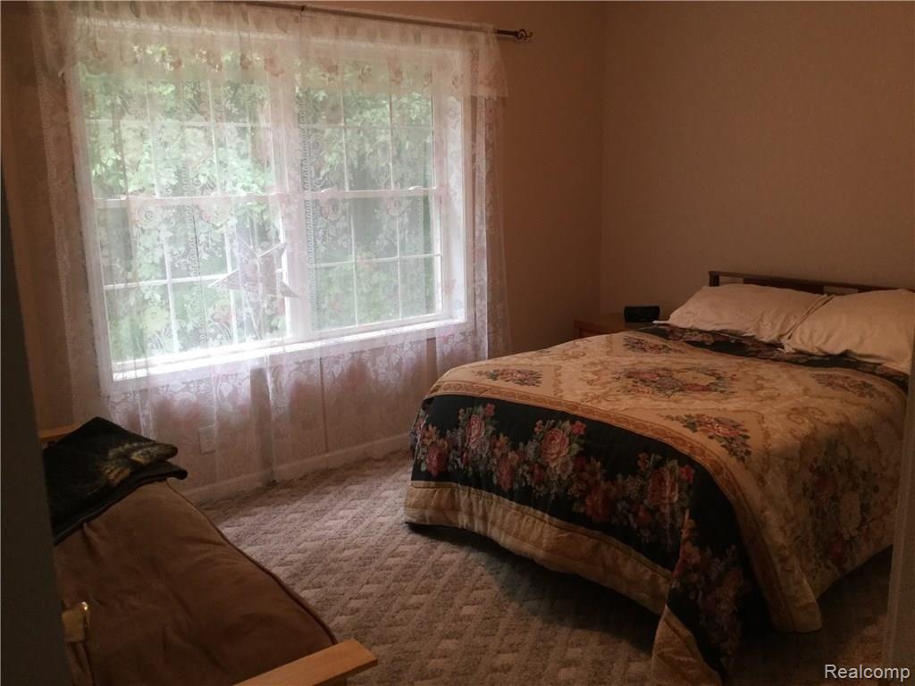 4711 Martin Road Capac, MI 48014 - Photo 16 of 29 Second bedroom