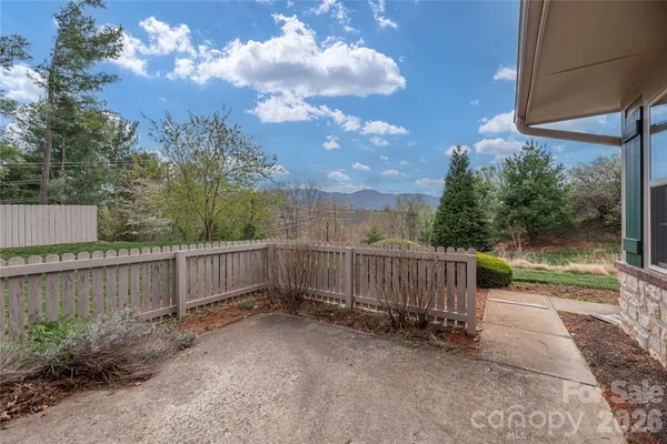 $439,000 | 93 Outlook Circle, Swannanoa, NC 28778
