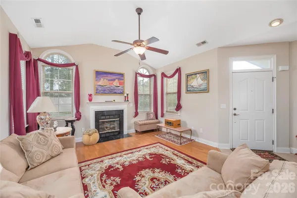 $439,000 | 93 Outlook Circle, Swannanoa, NC 28778