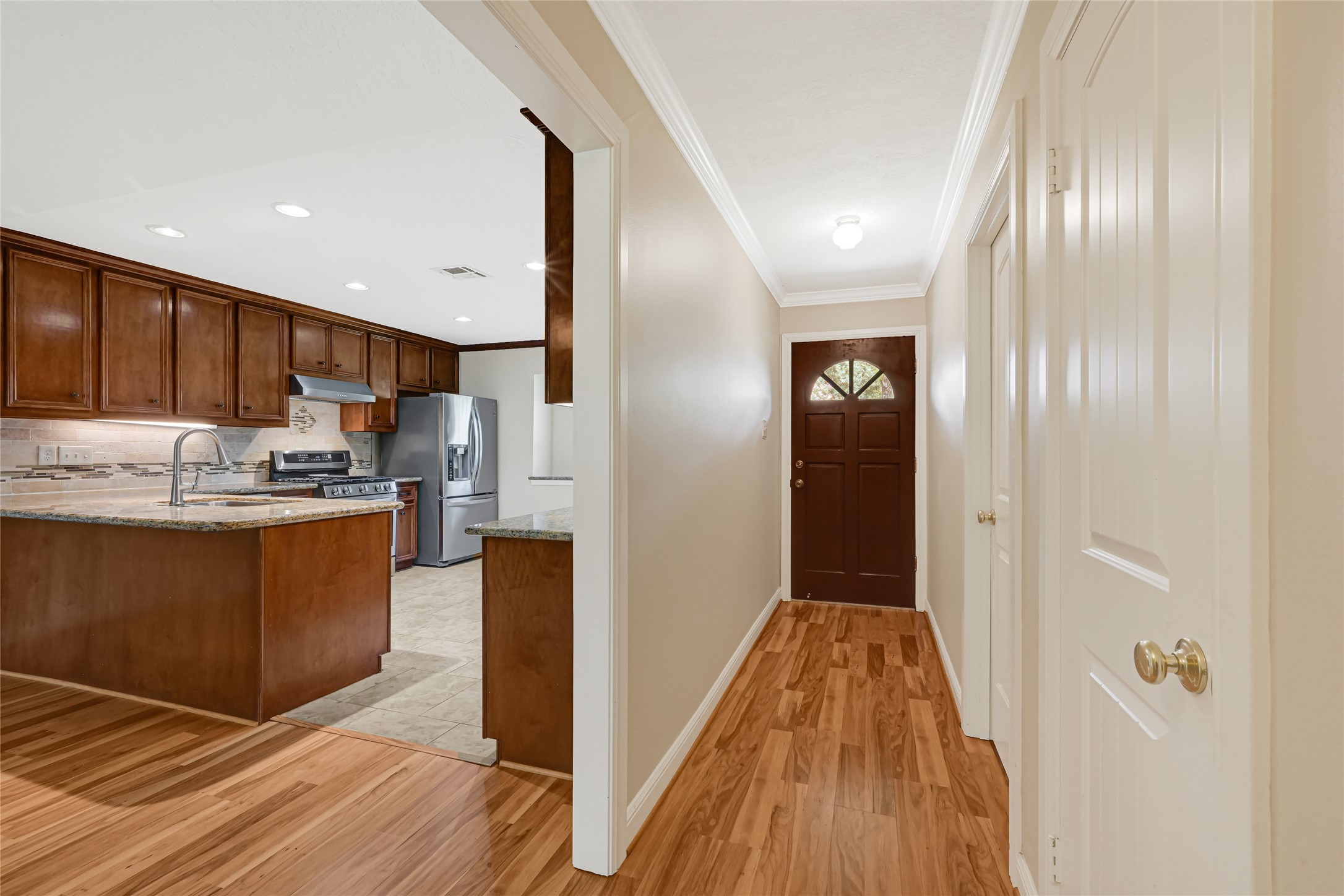 2426 Deasa Drive Spring, TX 77373 - Photo 6 of 27 Front entrance