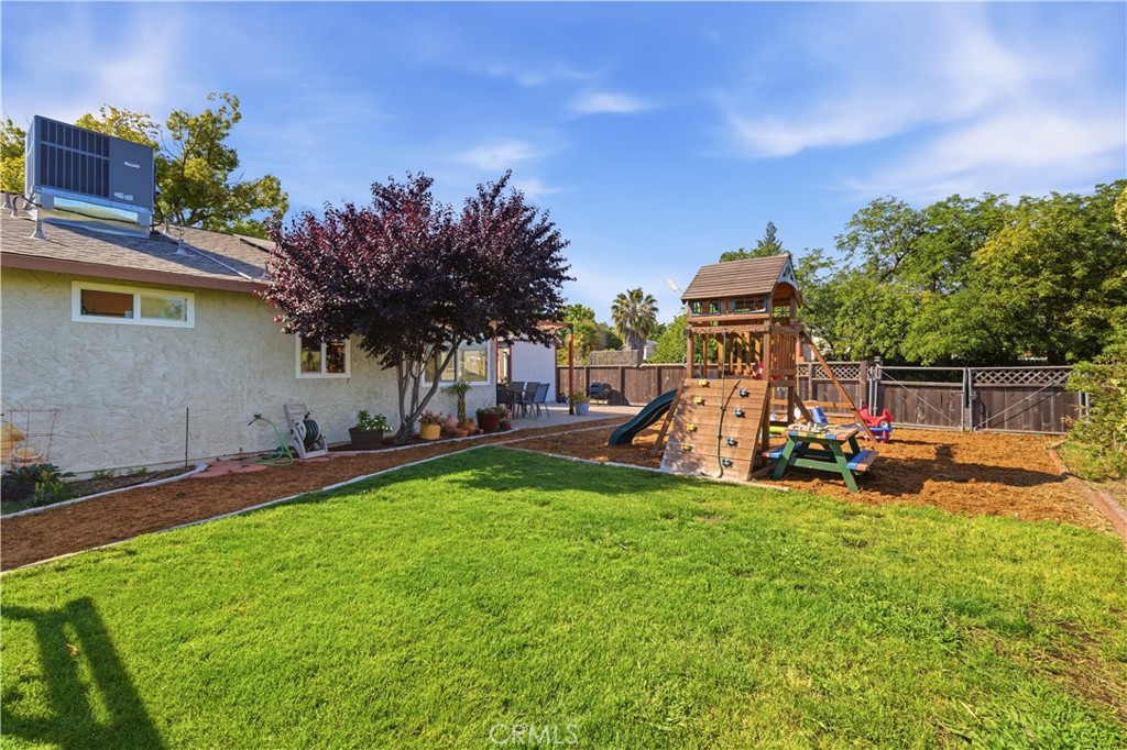 9 Niagara Way Chico, CA 95928 - Photo 29 of 39