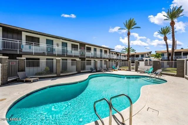 $995 | 3025 North 32nd Street, Unit 23, Phoenix, AZ 85018