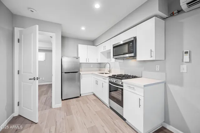 $995 | 3025 North 32nd Street, Unit 23, Phoenix, AZ 85018