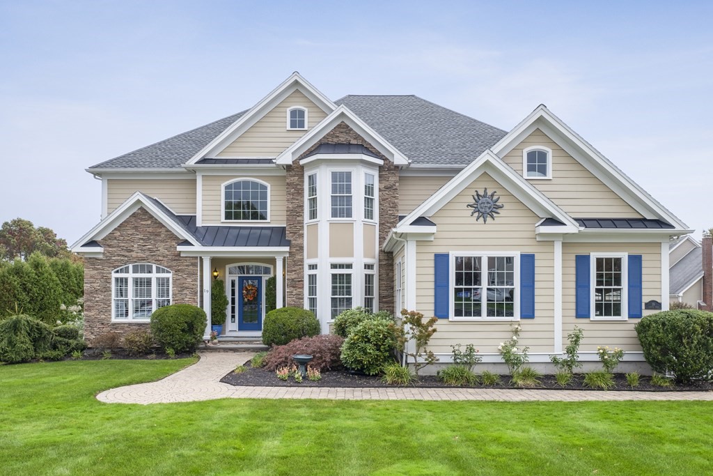 19 Langdon Road Norwood, MA 02062 - Photo 1 of 40