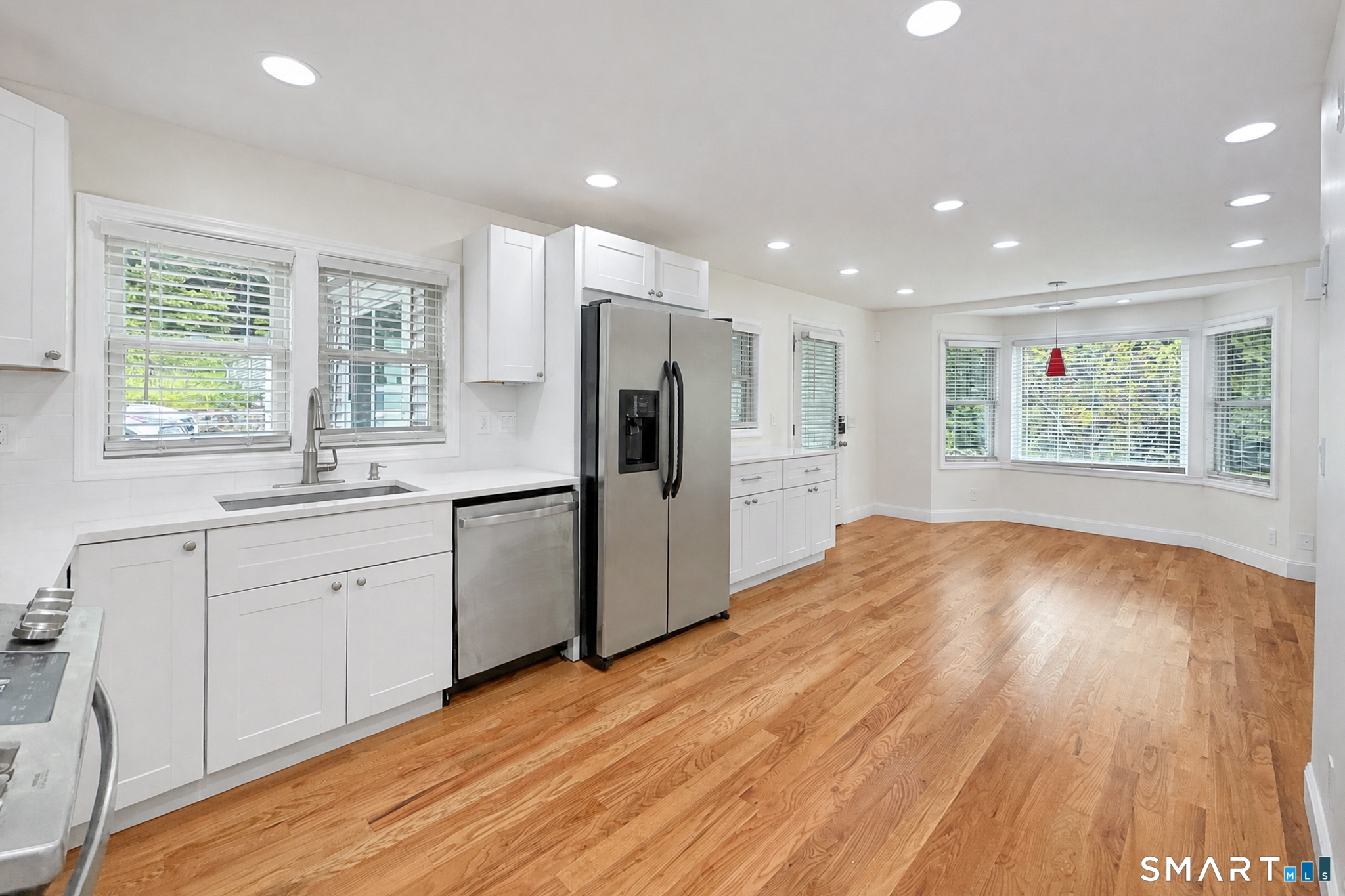 47 Middle River Road Danbury, CT 06811 - Photo 14 of 33 Gallery Image 14