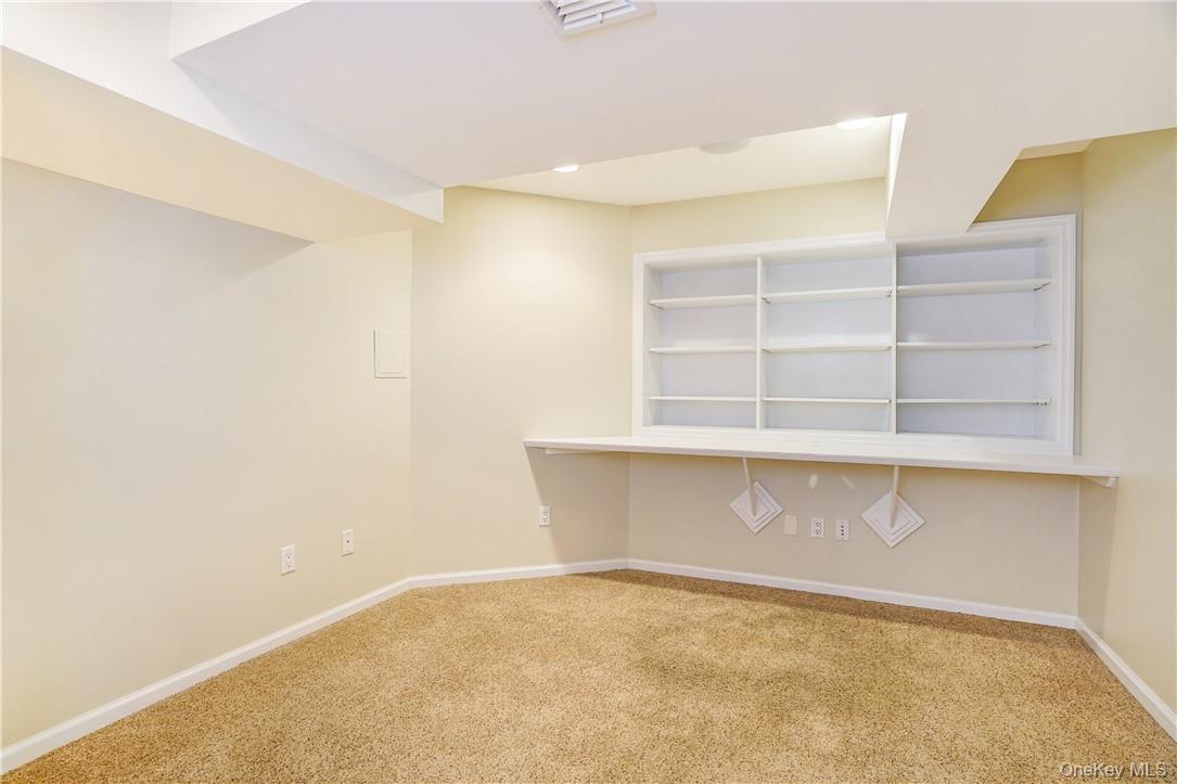 66 Apawamis Avenue Rye, NY 10580 - Photo 20 of 28