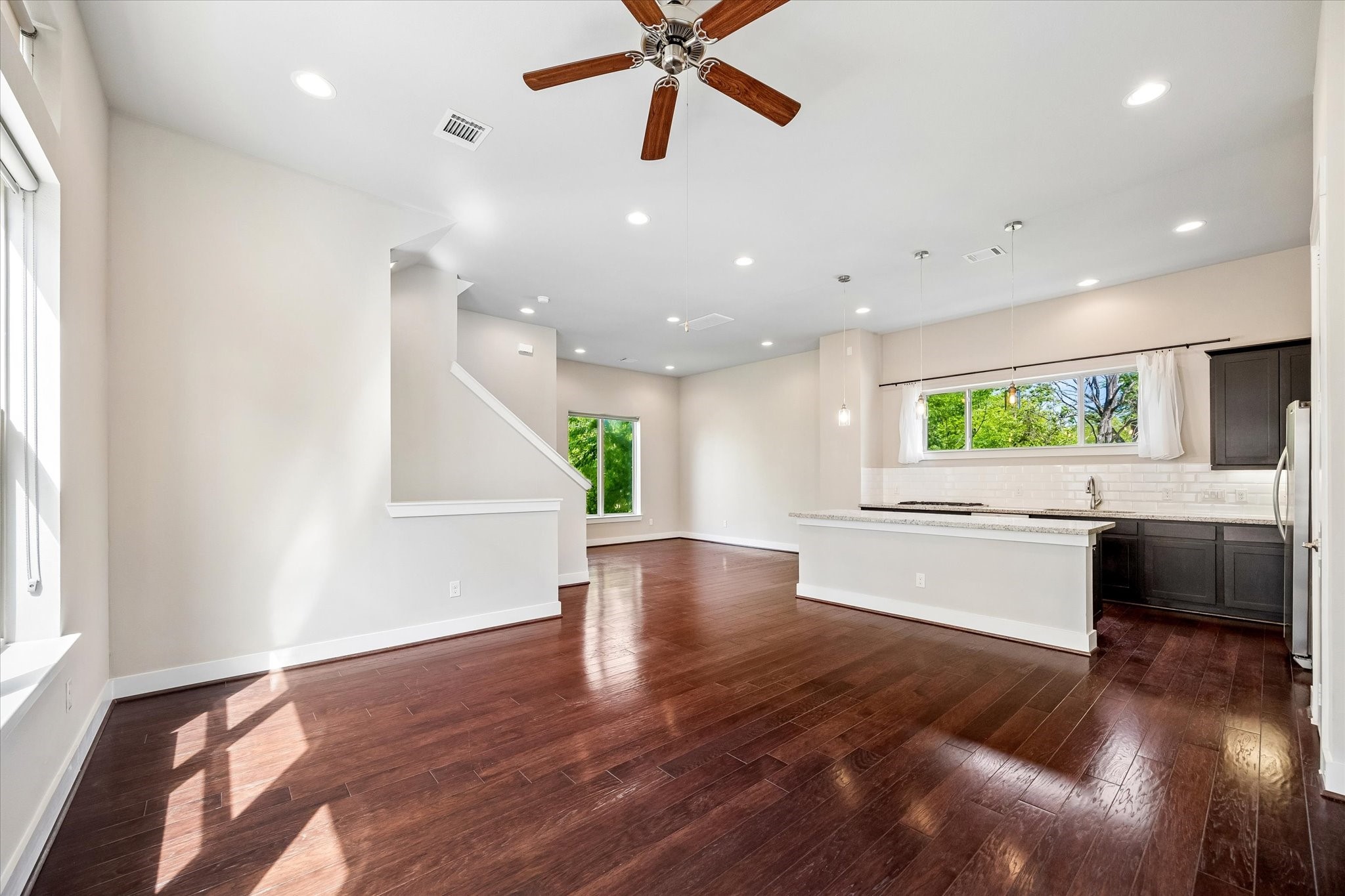 2103 Patterson Street Houston, TX 77007 - Photo 11 of 29