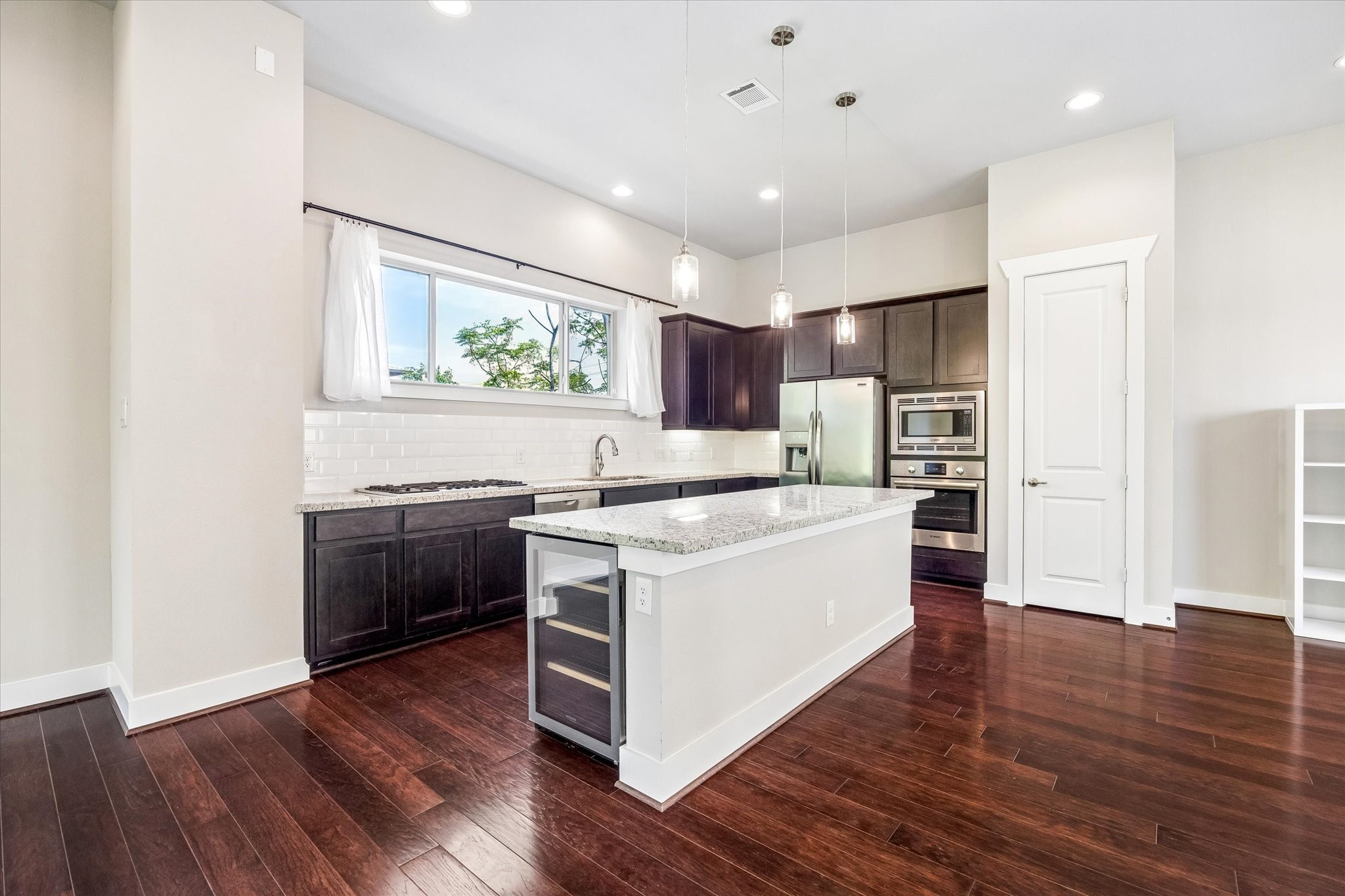 2103 Patterson Street Houston, TX 77007 - Photo 3 of 29