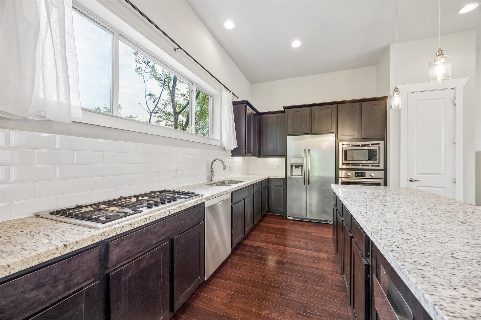 2103 Patterson Street Houston, TX 77007 - Photo 4 of 29