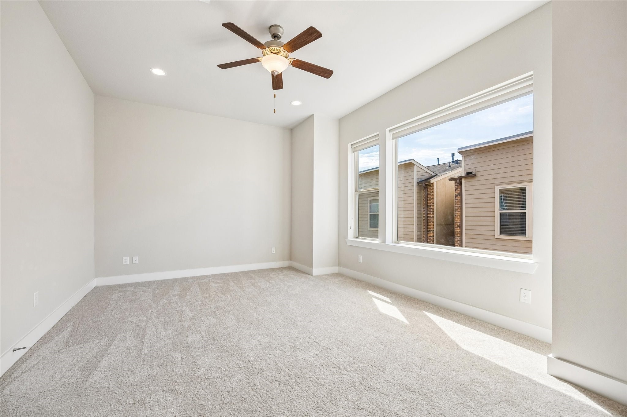 2103 Patterson Street Houston, TX 77007 - Photo 5 of 29