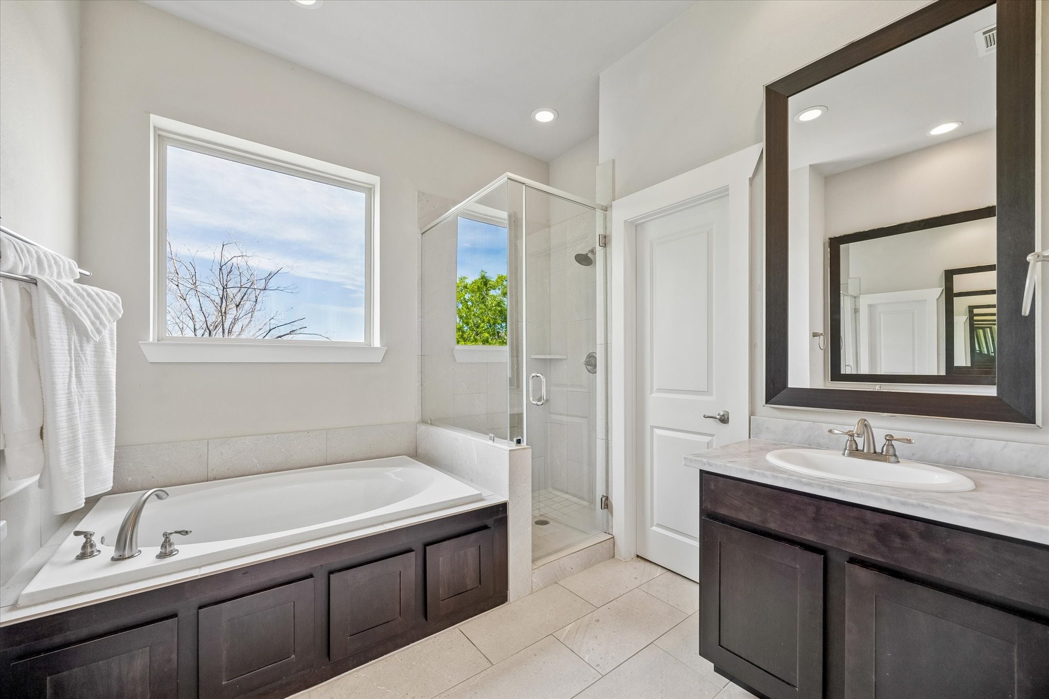 2103 Patterson Street Houston, TX 77007 - Photo 7 of 29