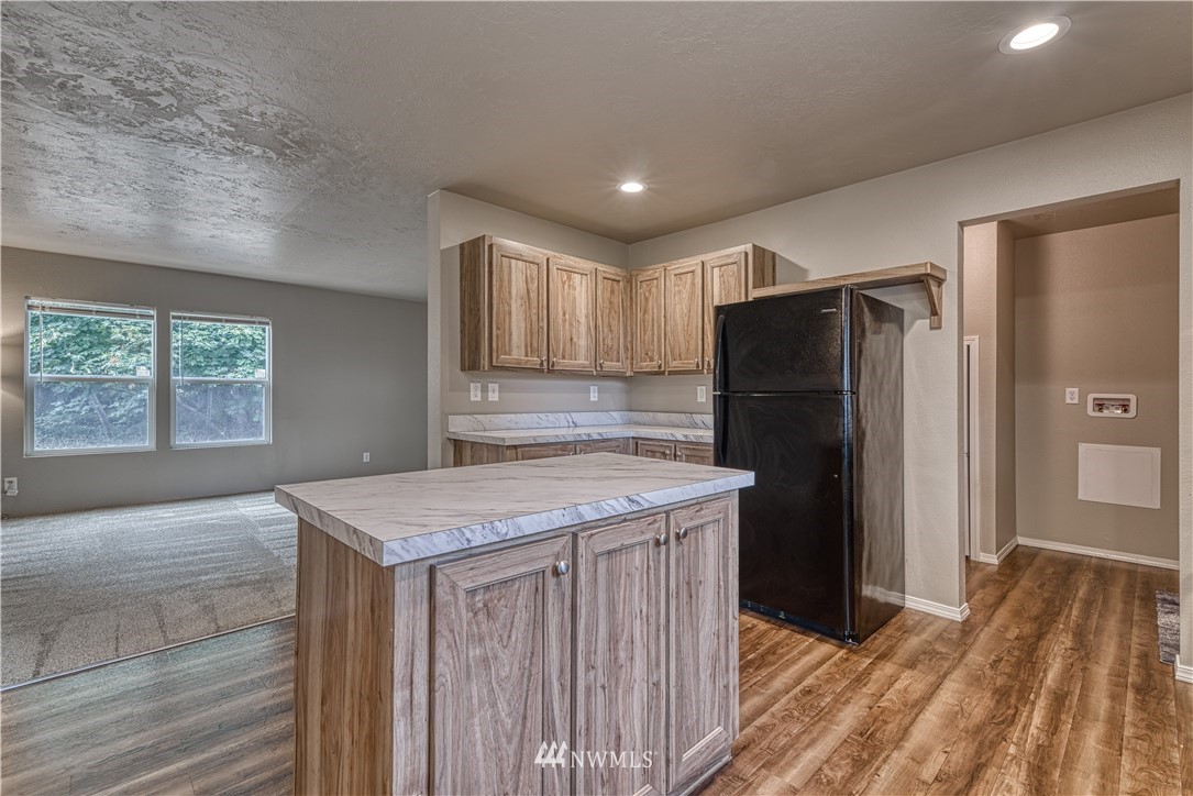 590 East Sherwood Road Allyn, WA 98524 - Photo 11 of 28 Gallery Image 11